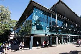 2024-2025-university-excellence-scholarships-at-university-of-wollongong,-australia